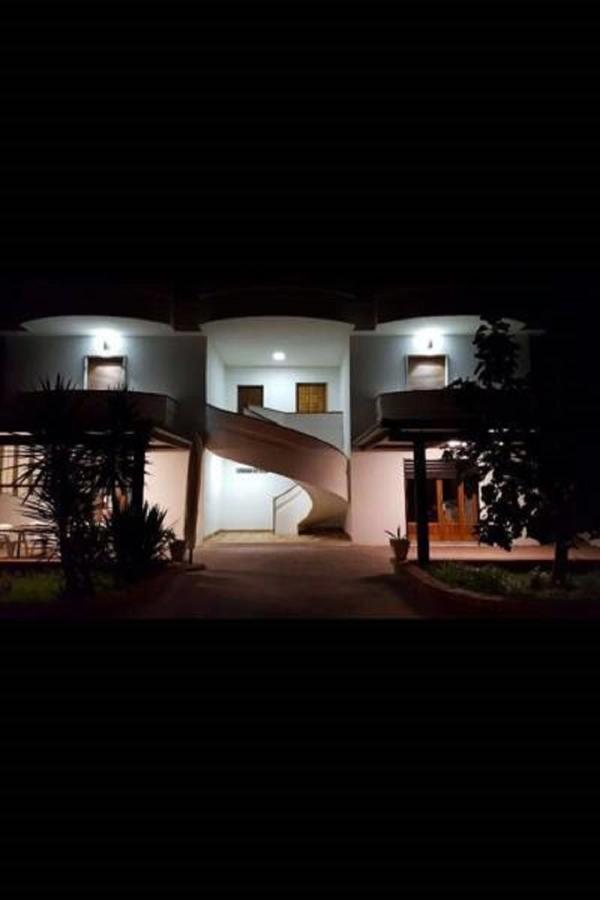 7Quater B&B กัสเตลโวลตูร์โน ภายนอก รูปภาพ